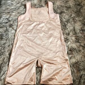 Secret Solutions Body Shaper Smoother 1X Nude